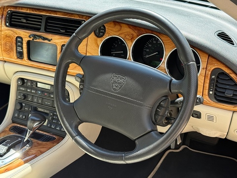 4.2 S Coupe 2dr Petrol Automatic (284 g/km, 300 bhp)