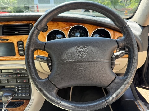 4.2 S Coupe 2dr Petrol Automatic (284 g/km, 300 bhp)