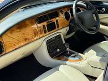 Jaguar XK8 S 