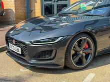 Jaguar F-Type V8 R-Dynamic 