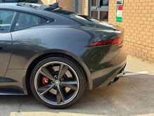 Jaguar F-Type V8 R-Dynamic 