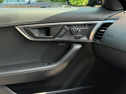 5.0 V8 R-Dynamic Coupe 2dr Petrol Auto AWD Euro 6 (s/s) (450 ps)