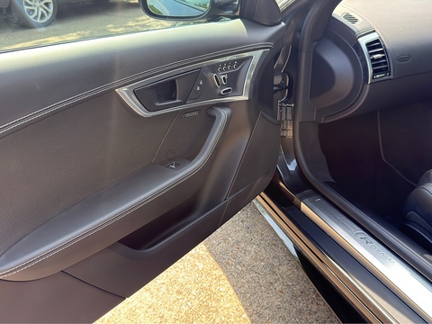 5.0 V8 R-Dynamic Coupe 2dr Petrol Auto AWD Euro 6 (s/s) (450 ps)
