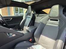 Jaguar F-Type V8 R-Dynamic 