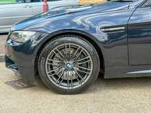 BMW M3 iV8 