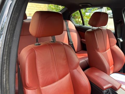 4.0 iV8 Saloon 4dr Petrol DCT Euro 4 (420 ps)