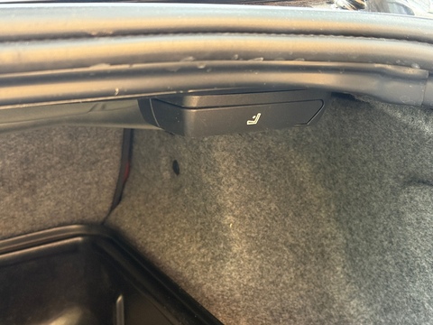 4.0 iV8 Saloon 4dr Petrol DCT Euro 4 (420 ps)