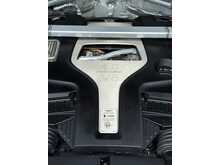 Aston Martin DBX V8 