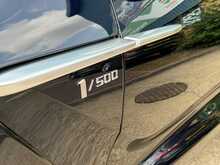 Aston Martin DBX V8 