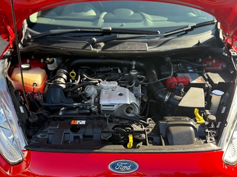 1.0T EcoBoost Zetec Hatchback 5dr Petrol Manual Euro 5 (s/s) (100 ps)