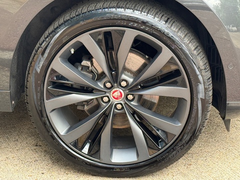 2.0 D200 MHEV R-Dynamic HSE SUV 5dr Diesel Auto AWD Euro 6 (s/s) (204 ps)