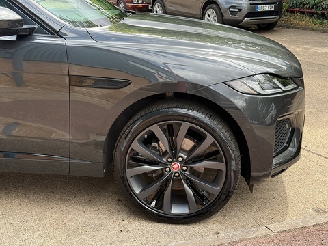 2.0 D200 MHEV R-Dynamic HSE SUV 5dr Diesel Auto AWD Euro 6 (s/s) (204 ps)