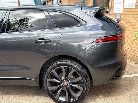 2.0 D200 MHEV R-Dynamic HSE SUV 5dr Diesel Auto AWD Euro 6 (s/s) (204 ps)