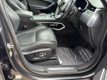 Jaguar F-PACE D200 MHEV R-Dynamic HSE 