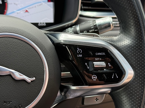 2.0 D200 MHEV R-Dynamic HSE SUV 5dr Diesel Auto AWD Euro 6 (s/s) (204 ps)