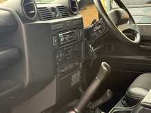Land Rover Defender 90 TDCi XS 
