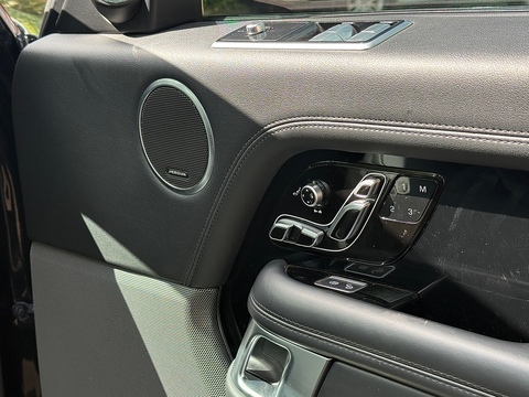 P400 MHEV Vogue SUV 3.0 Automatic Petrol