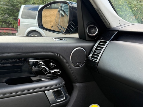 P400 MHEV Vogue SUV 3.0 Automatic Petrol