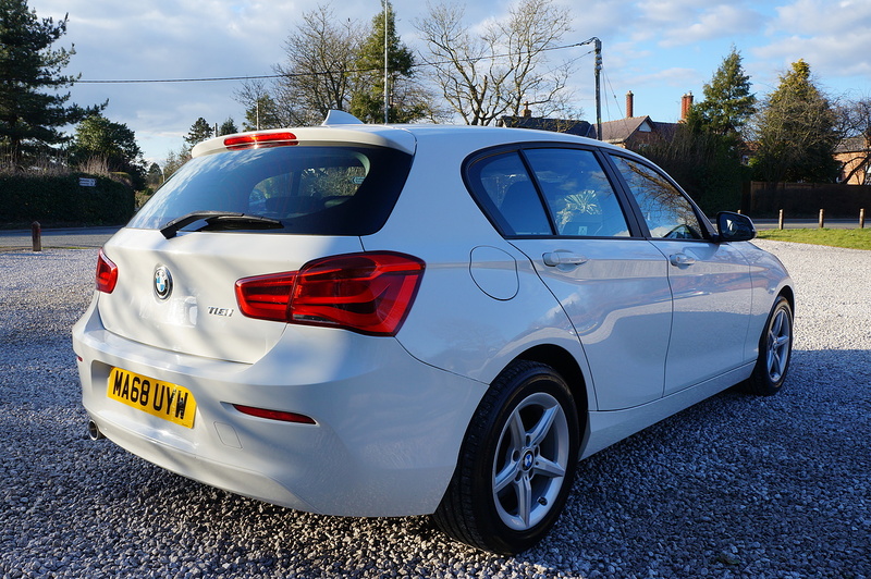 BMW 1.5 118i GPF SE Hatchback 5dr Petrol Auto Euro 6 (s/s) (136 ps)
