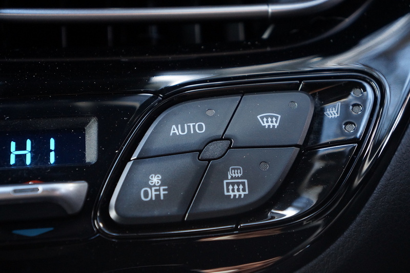 Toyota 1.8 VVT-h GPF Design SUV 5dr Petrol Hybrid CVT Euro 6 (s/s) (122 ps)