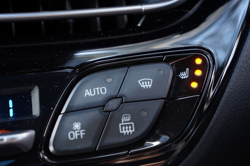 Toyota 1.8 VVT-h GPF Design SUV 5dr Petrol Hybrid CVT Euro 6 (s/s) (122 ps)