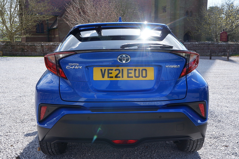 Toyota 1.8 VVT-h GPF Design SUV 5dr Petrol Hybrid CVT Euro 6 (s/s) (122 ps)