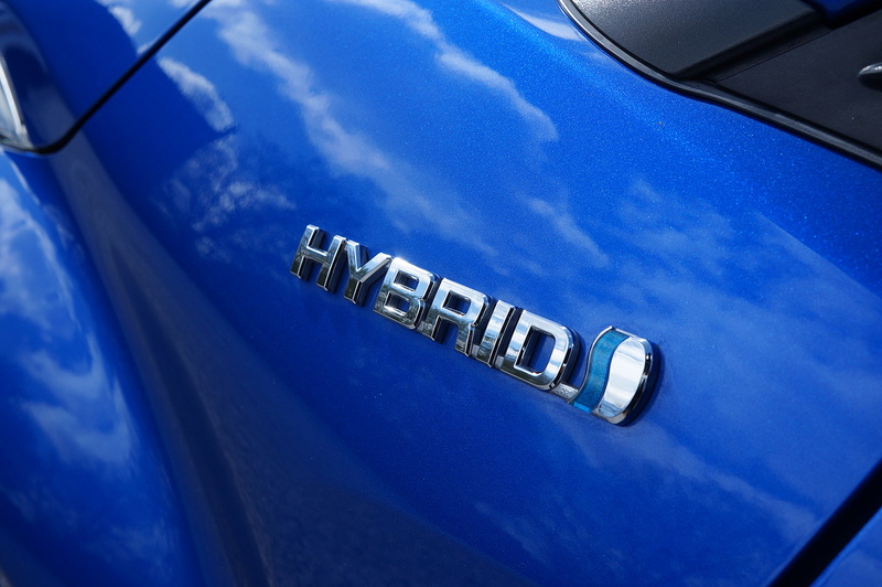 Toyota 1.8 VVT-h GPF Design SUV 5dr Petrol Hybrid CVT Euro 6 (s/s) (122 ps)