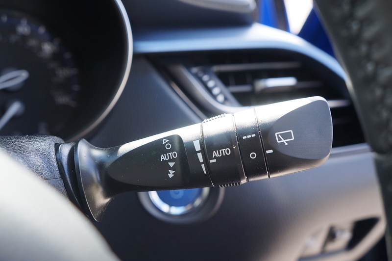 Toyota 1.8 VVT-h GPF Design SUV 5dr Petrol Hybrid CVT Euro 6 (s/s) (122 ps)