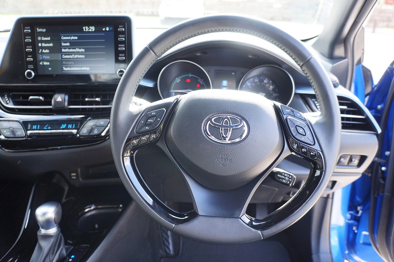 Toyota 1.8 VVT-h GPF Design SUV 5dr Petrol Hybrid CVT Euro 6 (s/s) (122 ps)