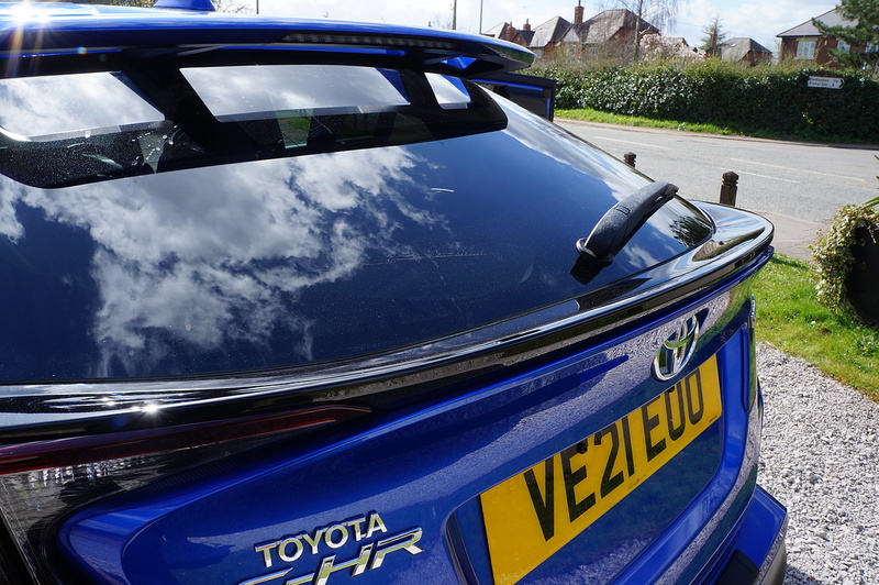 Toyota 1.8 VVT-h GPF Design SUV 5dr Petrol Hybrid CVT Euro 6 (s/s) (122 ps)