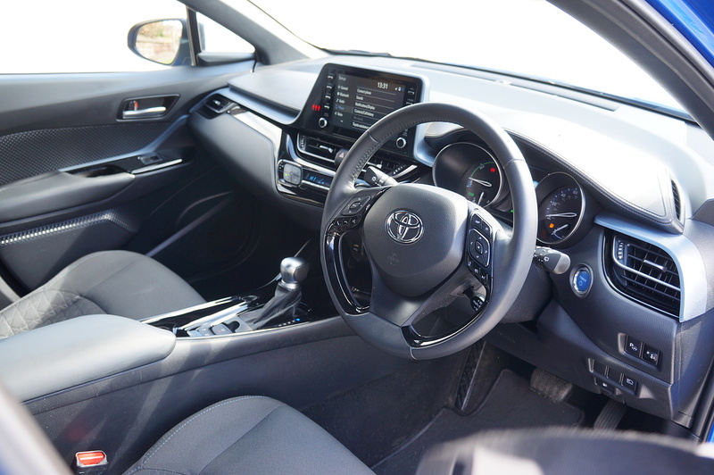 Toyota 1.8 VVT-h GPF Design SUV 5dr Petrol Hybrid CVT Euro 6 (s/s) (122 ps)