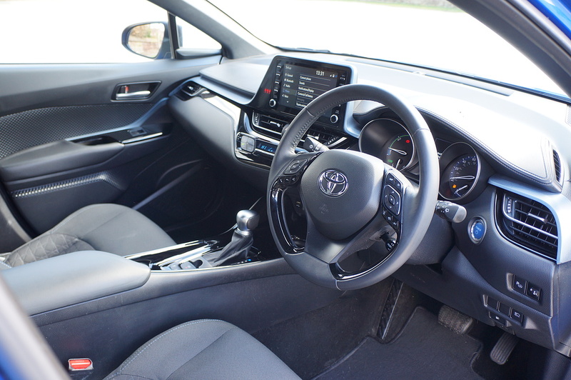 Toyota 1.8 VVT-h GPF Design SUV 5dr Petrol Hybrid CVT Euro 6 (s/s) (122 ps)