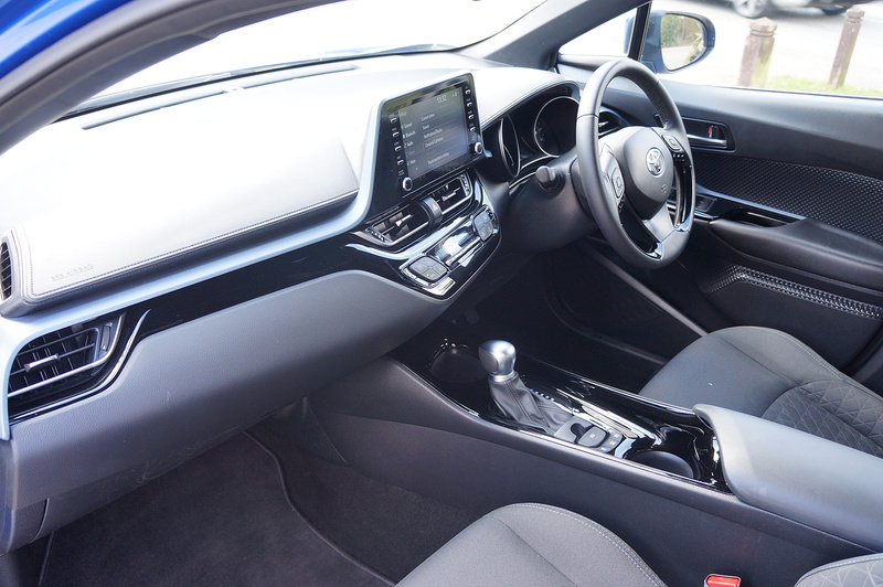 Toyota 1.8 VVT-h GPF Design SUV 5dr Petrol Hybrid CVT Euro 6 (s/s) (122 ps)