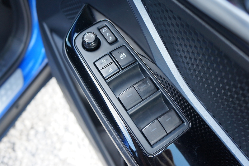 Toyota 1.8 VVT-h GPF Design SUV 5dr Petrol Hybrid CVT Euro 6 (s/s) (122 ps)