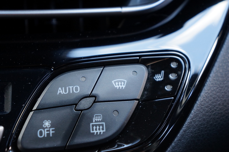 Toyota 1.8 VVT-h GPF Design SUV 5dr Petrol Hybrid CVT Euro 6 (s/s) (122 ps)