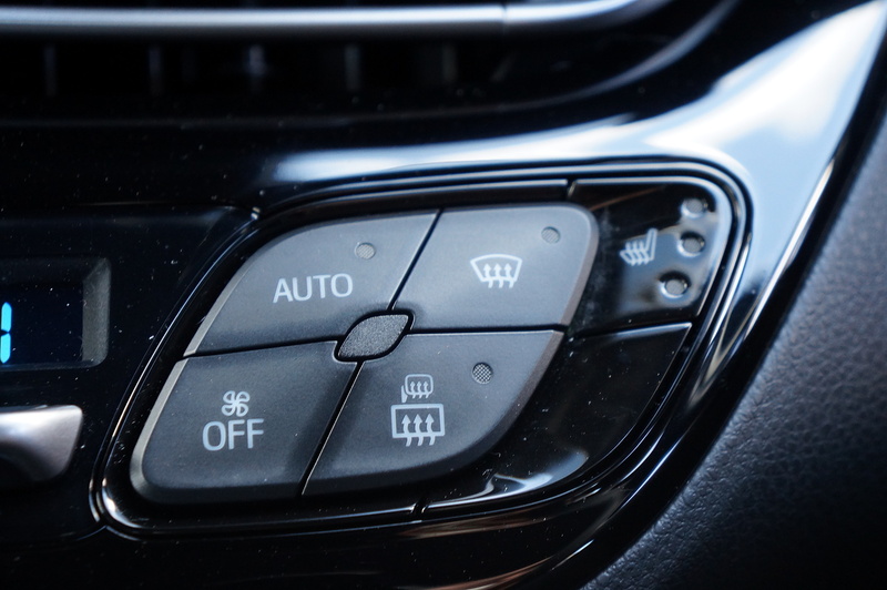 Toyota 1.8 VVT-h GPF Design SUV 5dr Petrol Hybrid CVT Euro 6 (s/s) (122 ps)