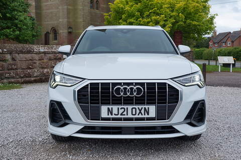 Audi Q3, 1.5 TFSI CoD 35 S line SUV 5dr Petrol Manual Euro 6 (s/s) (150 ps)