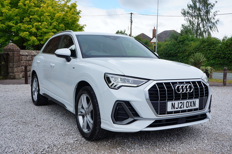 Audi Q3, 1.5 TFSI CoD 35 S line SUV 5dr Petrol Manual Euro 6 (s/s) (150 ps)
