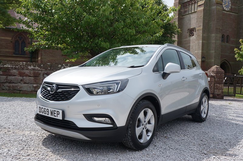 Vauxhall 1.4i Turbo Elite Nav SUV 5dr Petrol Auto Euro 6 (140 ps)