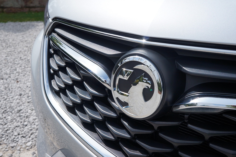 Vauxhall 1.4i Turbo Elite Nav SUV 5dr Petrol Auto Euro 6 (140 ps)