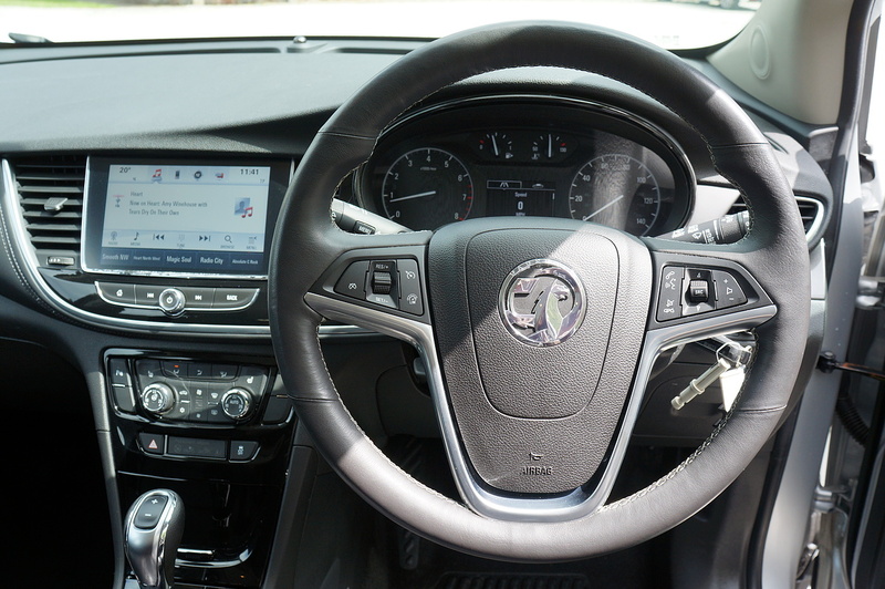 Vauxhall 1.4i Turbo Elite Nav SUV 5dr Petrol Auto Euro 6 (140 ps)