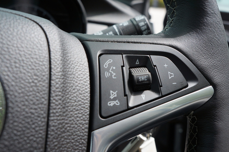 Vauxhall 1.4i Turbo Elite Nav SUV 5dr Petrol Auto Euro 6 (140 ps)