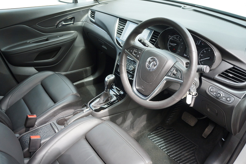 Vauxhall 1.4i Turbo Elite Nav SUV 5dr Petrol Auto Euro 6 (140 ps)