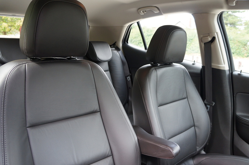 Vauxhall 1.4i Turbo Elite Nav SUV 5dr Petrol Auto Euro 6 (140 ps)