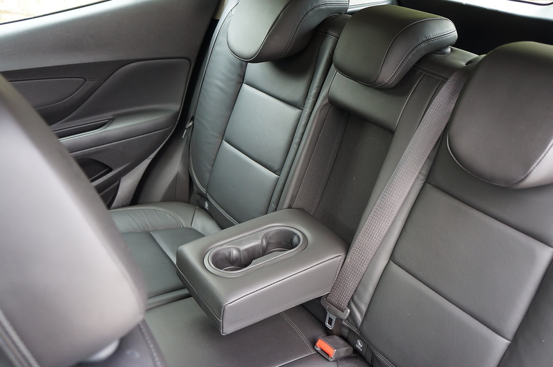 Vauxhall 1.4i Turbo Elite Nav SUV 5dr Petrol Auto Euro 6 (140 ps)