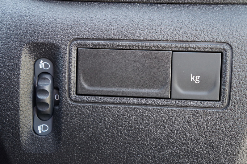 Renault dCi ENERGY 35 Start 2.3 3dr Glazed Van Automatic Diesel