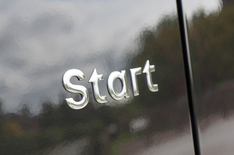 Renault dCi ENERGY 35 Start 2.3 3dr Glazed Van Automatic Diesel