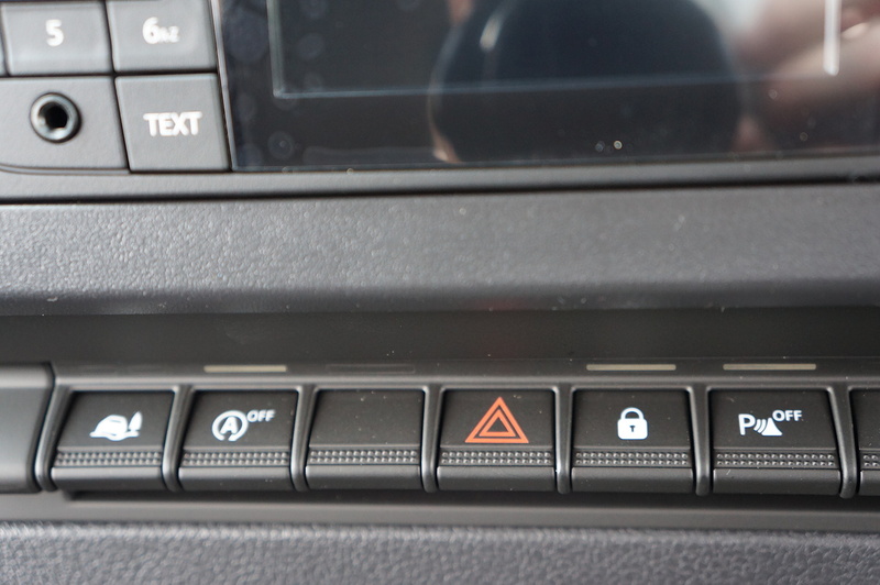 Renault dCi ENERGY 35 Start 2.3 3dr Glazed Van Automatic Diesel