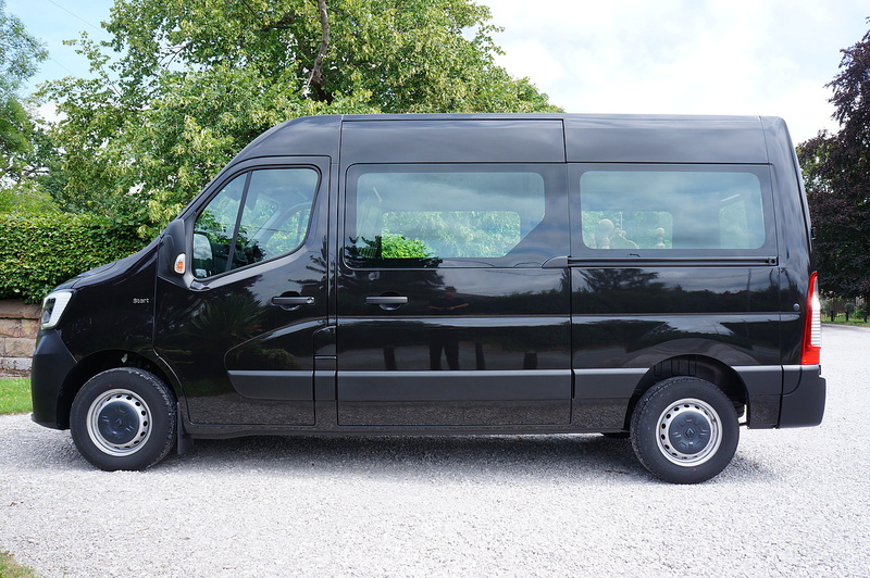 Renault dCi ENERGY 35 Start 2.3 3dr Glazed Van Automatic Diesel