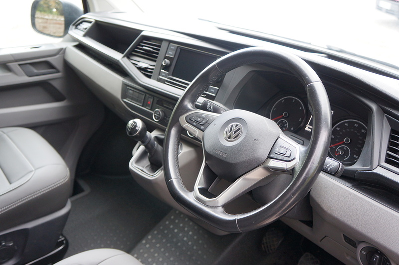 Volkswagen 2.0 TDI S Minibus Double Cab 5dr Diesel Manual SWB Euro 6 (s/s) (110 ps)